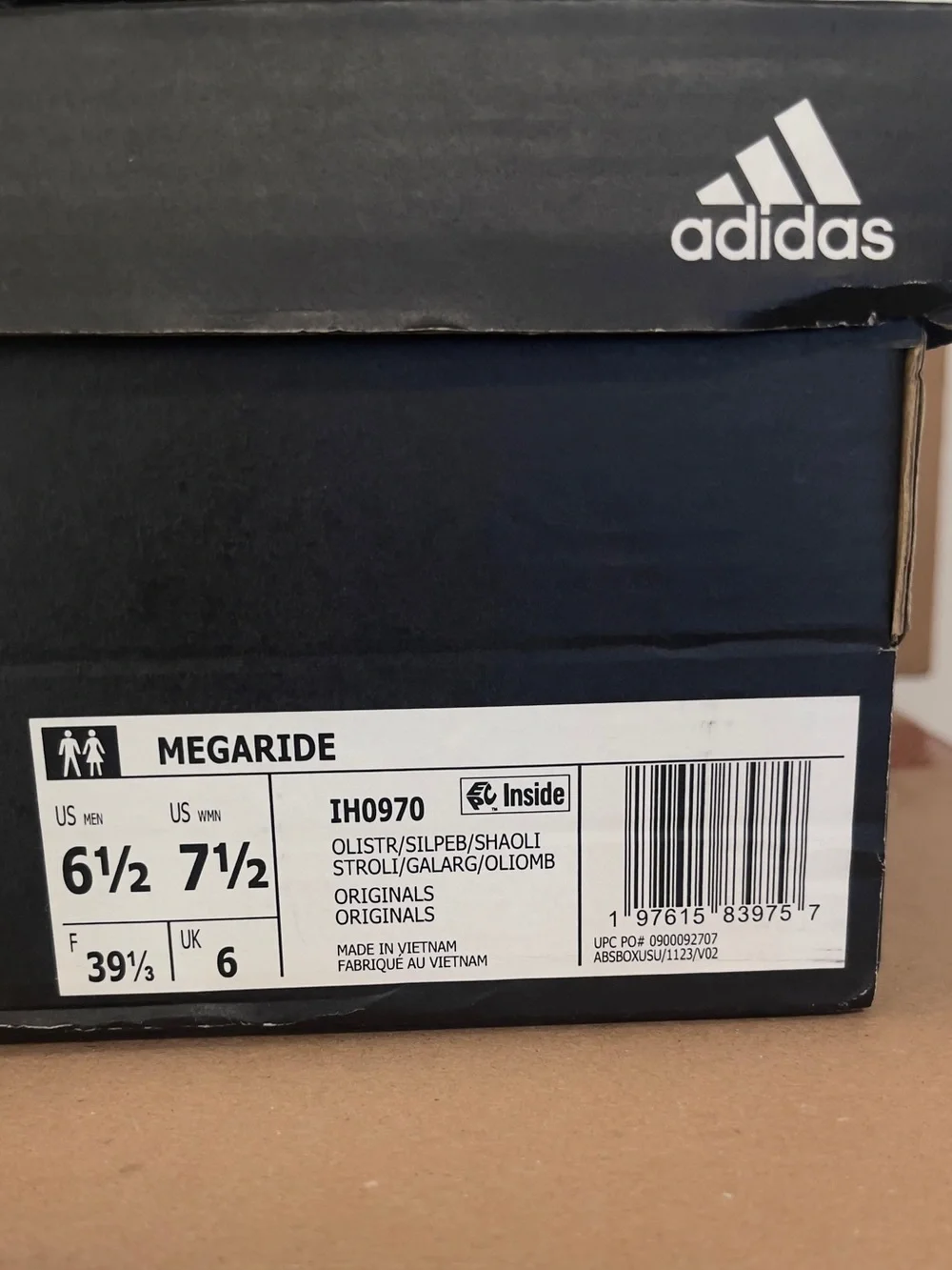 adidas Men's Olive Green megaride